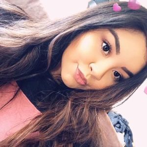 Meet your Posher, Yvette